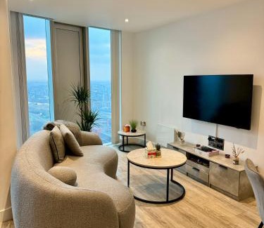 Castlefield Apartment | 3 Bedroom Penthouse In The City Centre Deansgate New Build High Floor