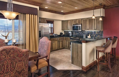 Grand Elk Ranch Condo | 3 Bedroom Presidential Condo, Sleeps 10, Kitchen, Rocky Mountain Preserve Resort