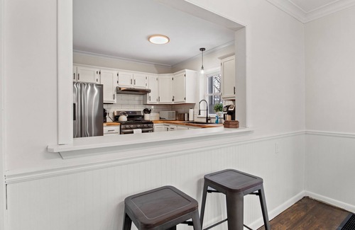 Charlotte House | 3-Bedroom Private Home with Game Room, Fully Fenced, Near Lake Ontario Shoreline