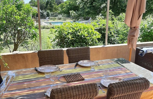Mouries House | 3 Bedroom Private vacation home in Mouriès