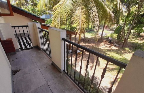 Ekala Villa | 3-Bedroom Private Villa Near Colombo Airport with FREE Wi-Fi, Kitchen & Garden