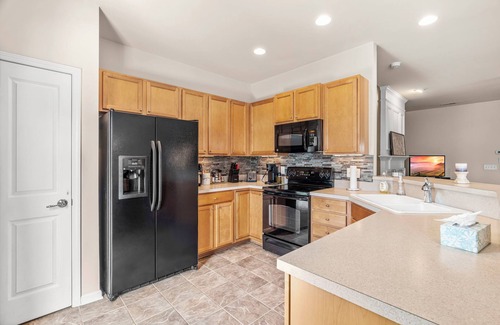Northwest Raleigh House | 3-bedroom Raleigh Townhome near RDU, RTP, Crabtree Valley Mall and Brier Creek