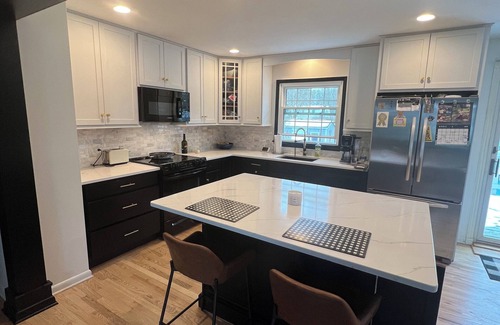Burnt Hills House | 3 Bedroom Ranch with private inground pool just 12 mi. from SPAC and racetrack