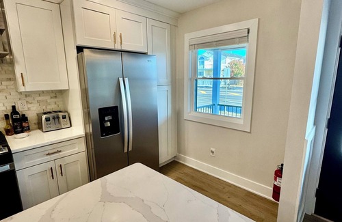 South End Condo | 3-bedroom Renovated Home in Ocean City, NJ just 2.5 blocks from the beach!