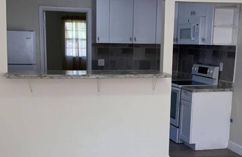 Fort Pierce Apartment | 3 Bedroom Single family 431760 by Houzlet
