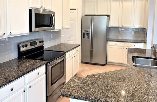 Braden River Apartment | 3 Bedroom Single family 427887 by Houzlet