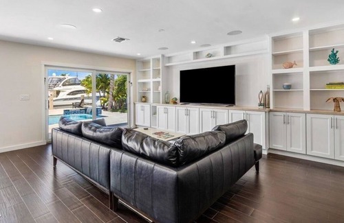 Pompano Isles Apartment | 3 Bedroom Single family (625204) by Houzlet