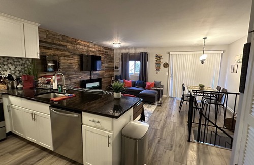Vernon Condo | 3 Bedroom Ski On Ski Off Condo With Great Views. Unique property! Near Spa