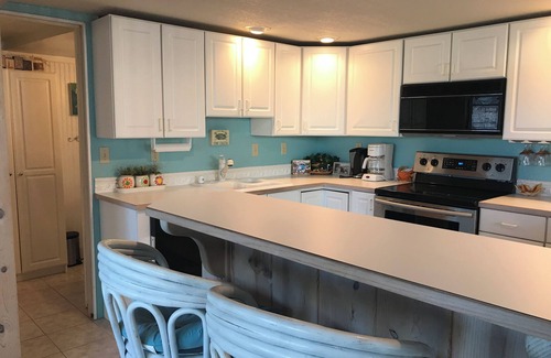 Belfair House | 3-bedroom small house in serene Belfair with WiFi, AC. Relax and unwind