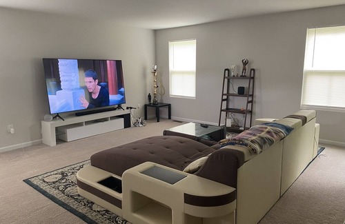 Madison House | 3 bedroom Spacious new constructed home