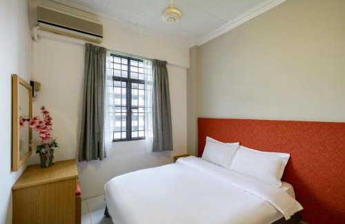 Downtown George Town Apartment | 3-Bedroom Stay at Macalister Road & Georgetown, Noble Villa Penang