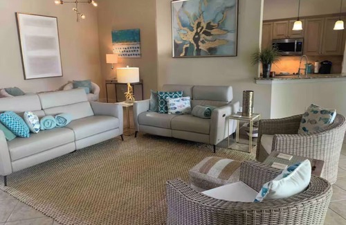 Bonita Springs House | 3-bedroom Stunning Villa Home with Pool, Hot Tub, WiFi, AC + Fitness room