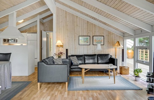 Fjellerup Strand House | 3 bedroom stunning home in Glesborg