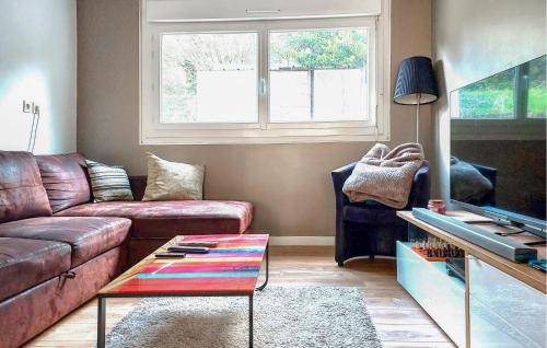 Lanvaudan House | 3 Bedroom Stunning Home In Lanvaudan
