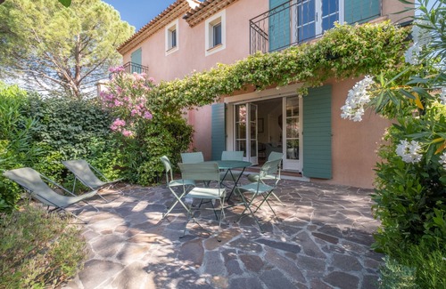 La Motte House | 3-BEDROOM TOWN HOUSE WITH GARDEN (N°403)