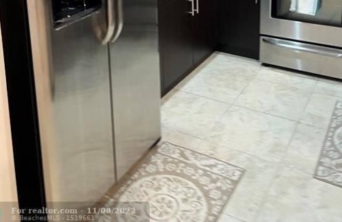 Cypress Point House | 3 Bedroom Townhome 436249 by Houzlet