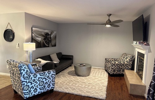 Modesto House | 3-bedroom townhome in tranquil Modesto with AC
