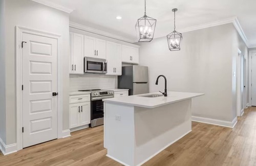 Broussard House | 3-bedroom townhome in the Hart of Broussard