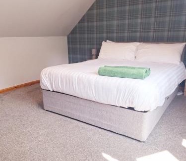 Wick Apartment | 3 Bedroom Townhouse on NC500, Wick, Highland
