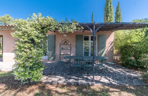 La Motte House | 3-BEDROOM TOWNHOUSE WITH GARDEN (N°501)