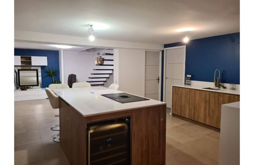 Carnoux-en-Provence Villa | 3 Bedroom Villa in Carnoux-en-Provence