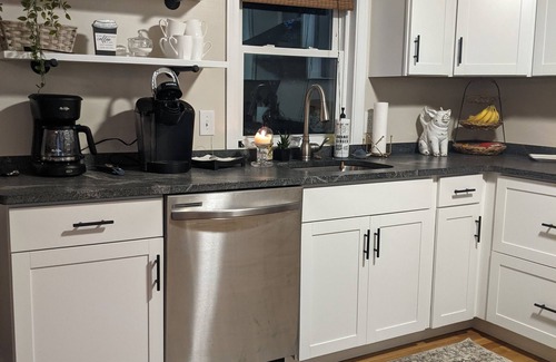 Sandwich House | 3-bedroom vacation home just minutes from Cape Cod Beaches