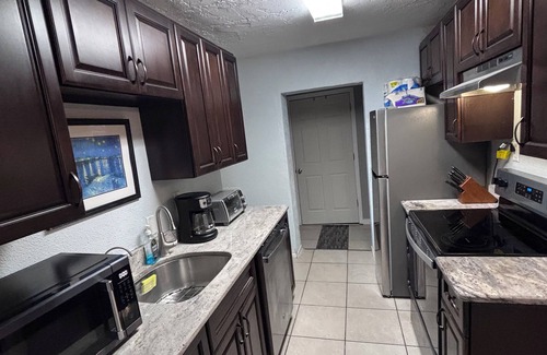 Hudson House | 3-bedroom vacation home just 4 minutes to Hudson Beach