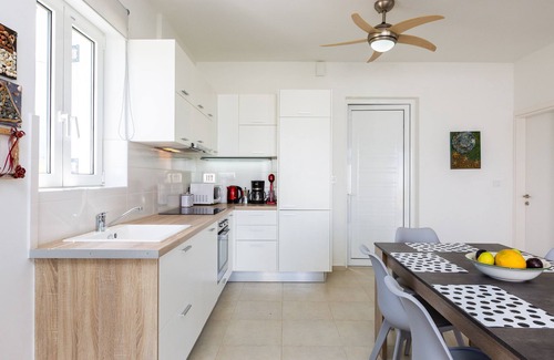 Kavros House | 3-bedroom villa close to the beach at Triton SeaView Villas with common poolS