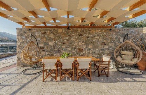 Koutsouras Villa | 3-bedroom villa in peaceful Makry Gialos with AC, WiFi