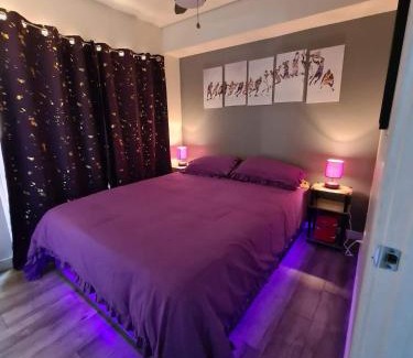 Mid City Apartment | 3 bedroom with Hot Tub and Video game console 10 minutes from Rodeo Drive Beverly Hills