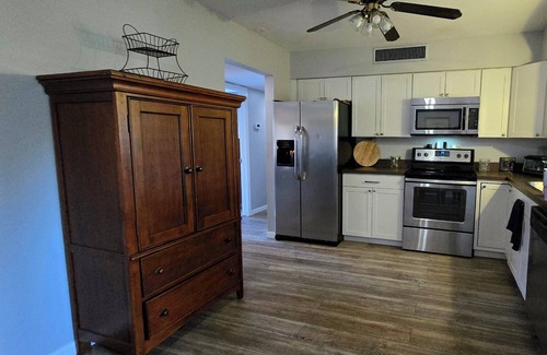 Inverness House | 3-bedroom with Lakeview, Free Kayaks and Game Room, Pets Allowed, Lanai & Grill