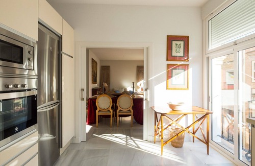 Santa Cruz Apartment | 3 bedrooms, 3 bathrooms, Cathedral area
