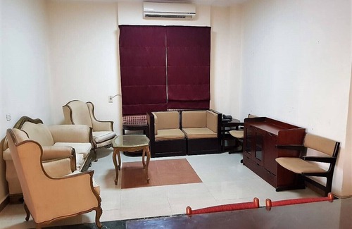 The 5th Settlement Apartment | 3 Bedrooms, accommodate 5 persons with private garden. Spacious rooms.