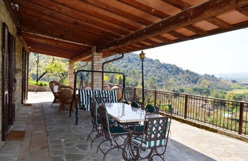 Torgiano Apartment | 3 bedrooms appartement with shared pool furnished garden and wifi at Torgiano