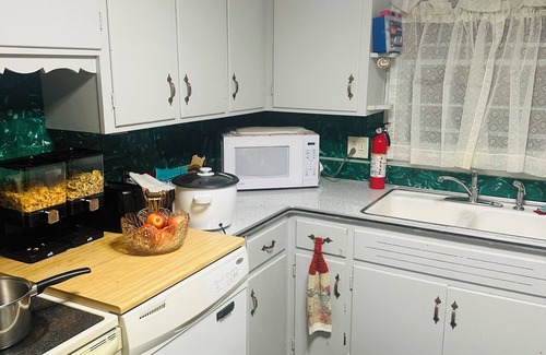 Cheektowaga House | 3 bedrooms Bills comfort home