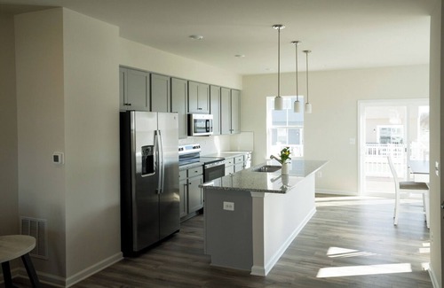 Ranson House | 3 bedrooms. close to Harpers Ferry. peloton bike/workout room. playground
