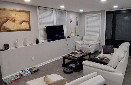 Marietta House | 3-bedrooms in awesome Marietta Mansion with AC, WiFi pets allowed and parking