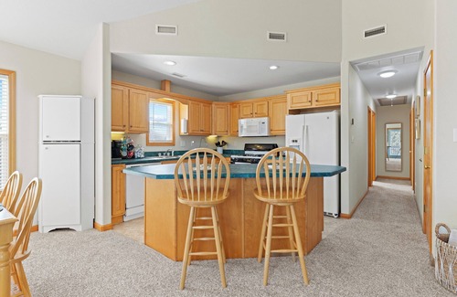Wind Over Waves House | 3 Bedrooms w/Hot Tub & Fire Pit! Pet Friendly