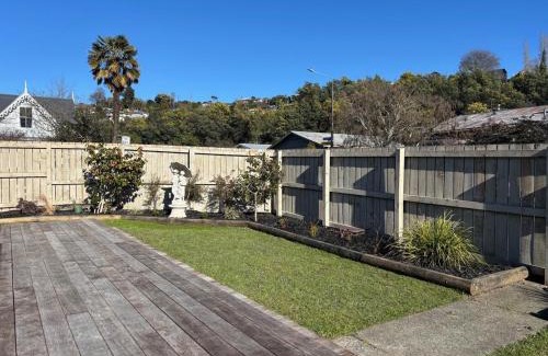 Nelson South House | 3-Beds with Sunny Deck & Gardens