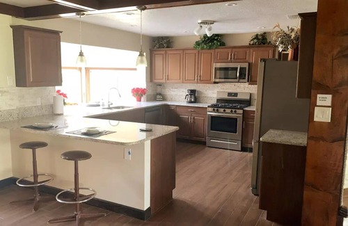 Leesburg House | 3 BR 2 Bath Home Full Kitchen Pool Boat Parking