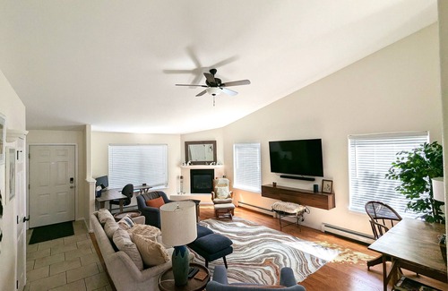 Montrose House | 3-BR, 2 Bath in Beautiful Montrose close to Black Canyon