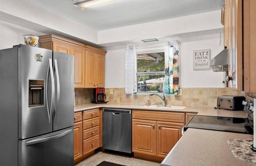 Sarasota Springs House | 3 BR/3 BA with Private Pool & Patio Near Beaches