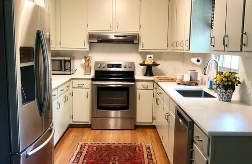 Fairhope Cottage | 3 BR Charming Cottage in Fairhope, steps from downtown and the Mobile Bay
