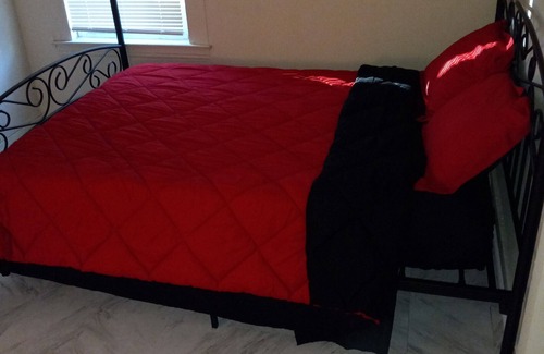 Westside Apartment | 3 br getaway suite currently unavailable