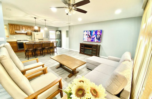 Speedway House | 3 BR Speedway Home!