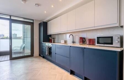 Coombe Hill Apartment | 3 Buttermere House - 2 bedroom apartment