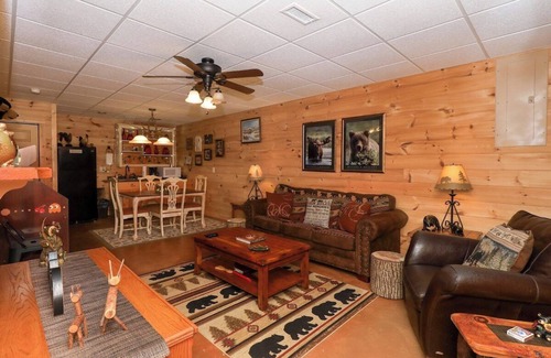 Hiawassee Cabin | 3-Deer Cabin with Hot Tub and Fire Pit