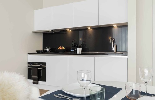 Jewish Quarter House | 3 Family-friendly Units in Downtown Antwerp! Self-Parking and Sun Terrace!