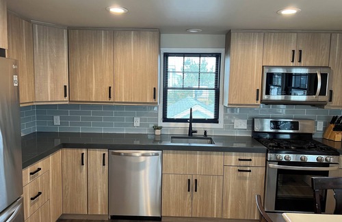 Ship Bottom House | 3 from beach, 3 bedroom 1.5 Bath!
