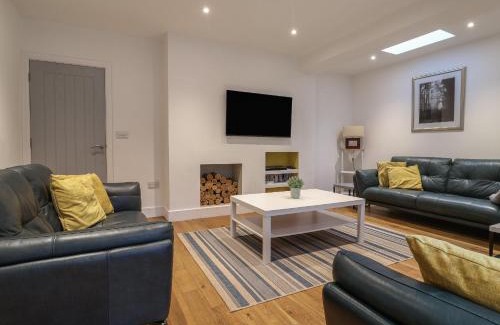 Bridport House | 3 Grange Villas